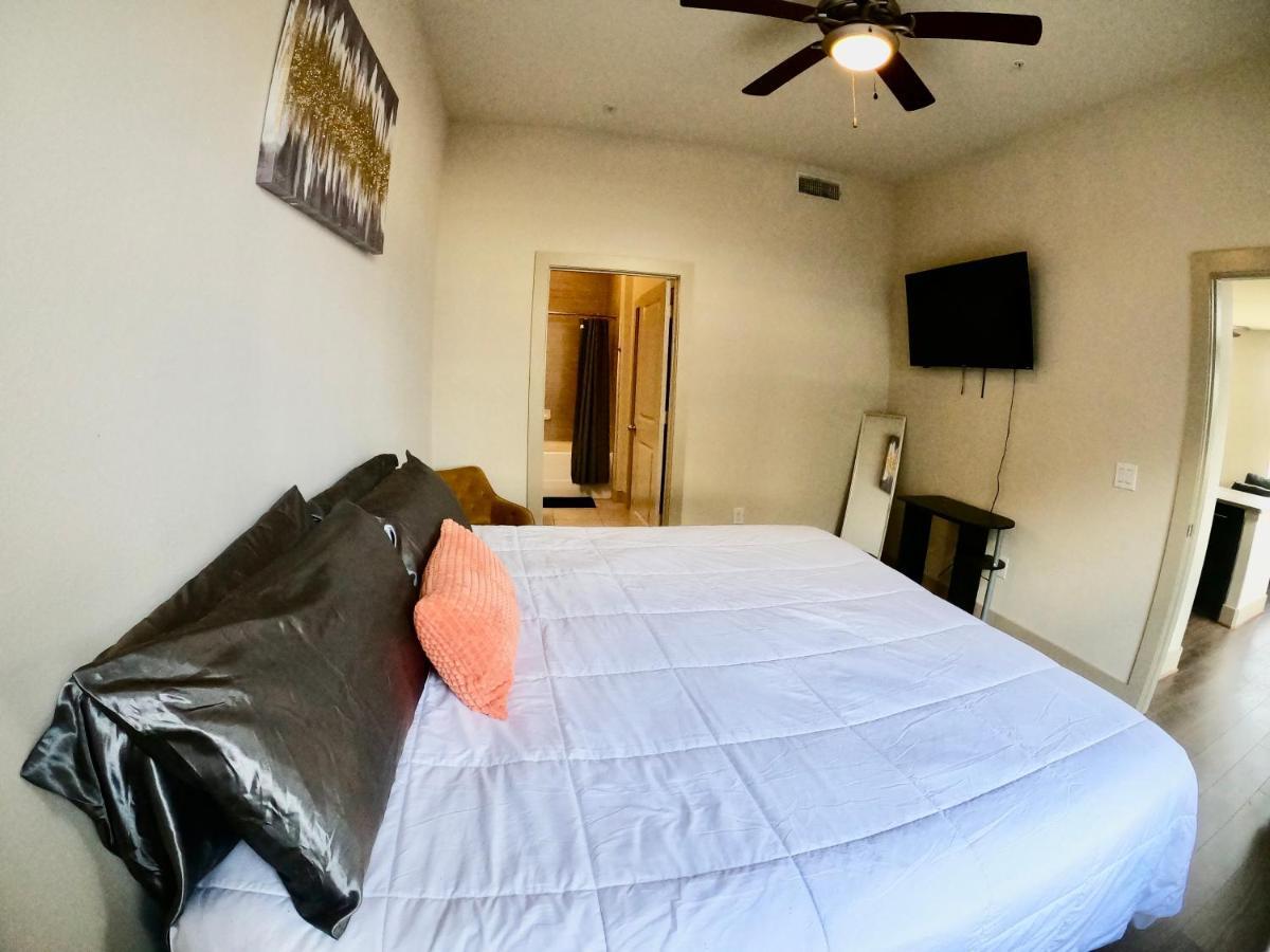 5 Mins To Med Center, Comfy King Beds, Wifi,Gym,Pool Lejlighed Houston Eksteriør billede