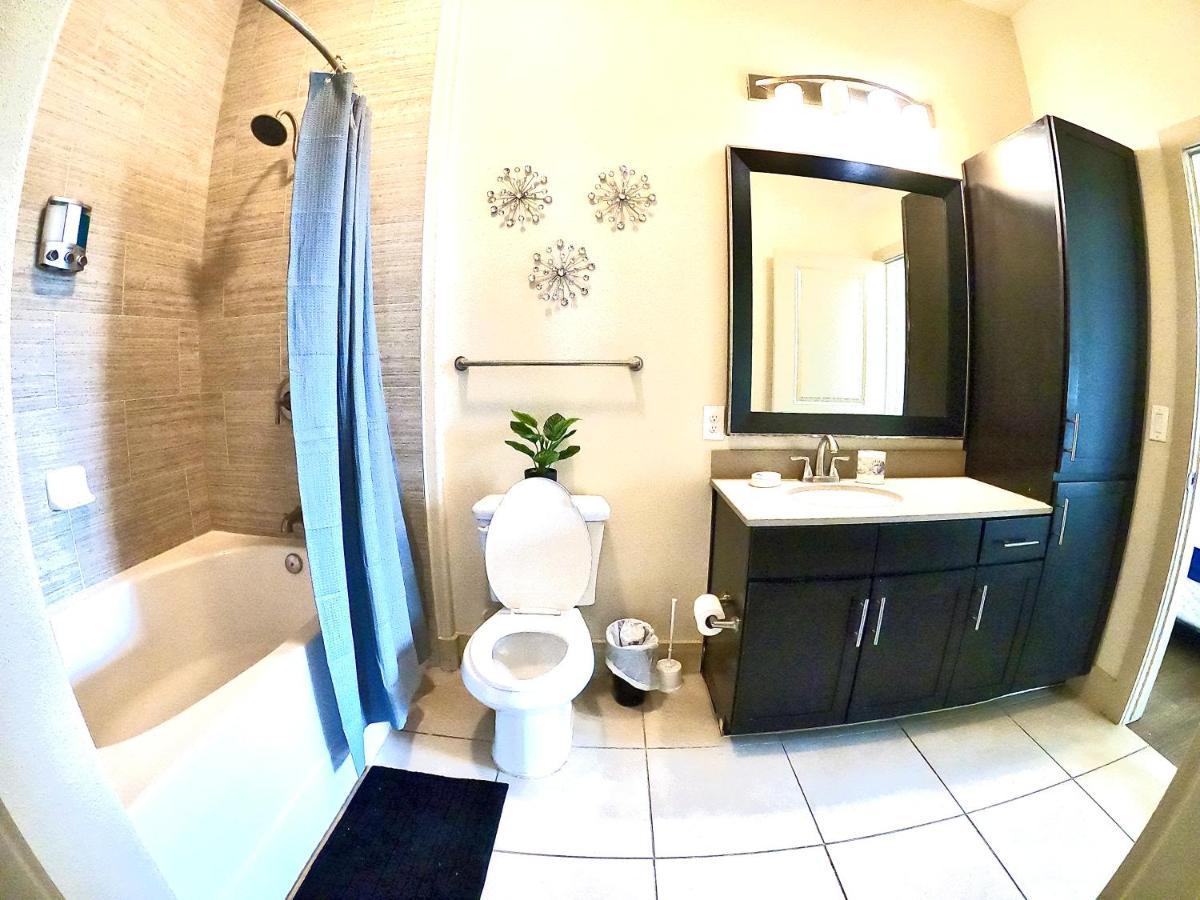 5 Mins To Med Center, Comfy King Beds, Wifi,Gym,Pool Lejlighed Houston Eksteriør billede